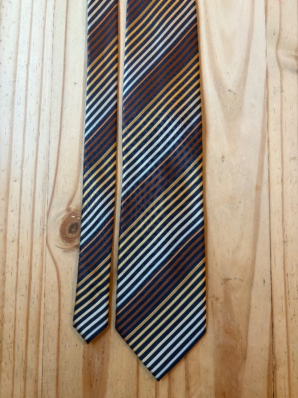 Bergamo New York Men's Striped Necktie – 3.5'' Wide